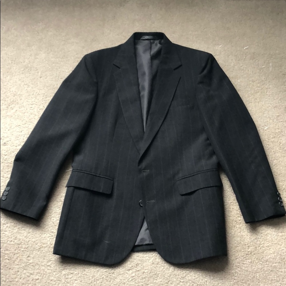 Haggar Men’s gray suit jacket